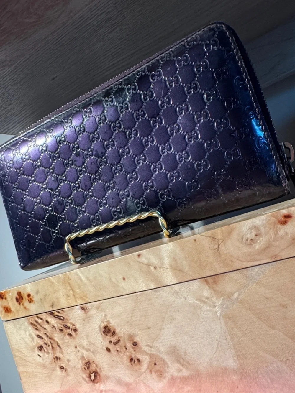 Vintage Gucci Metallic Plum GG Zip Around Wallet with Heart Pulls - Picture 5 of 9